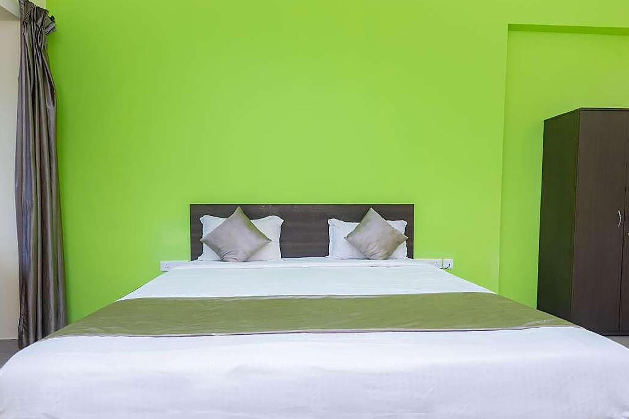 Hotel Fabexpress Spring De Goa