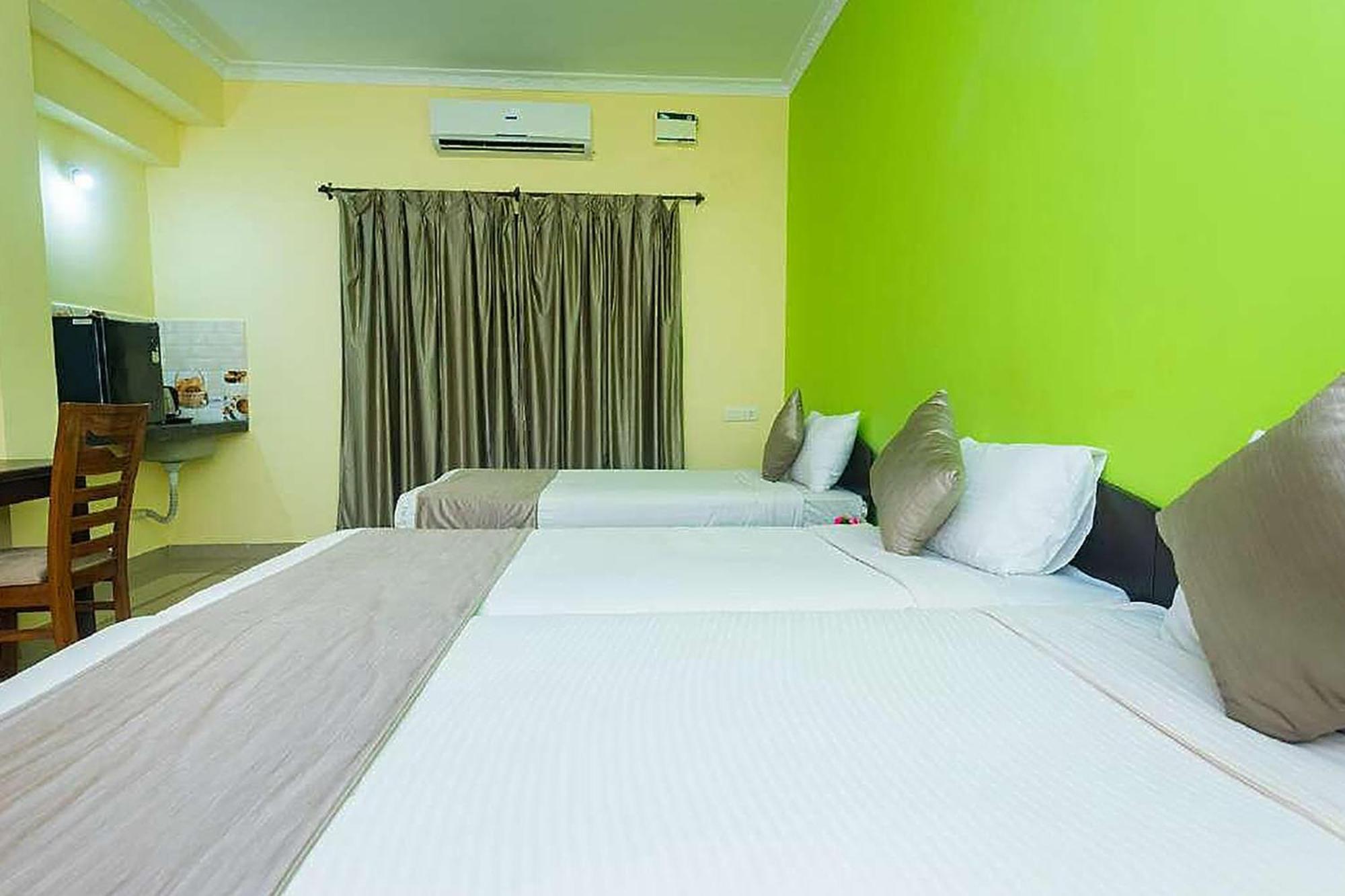 Hotel Fabexpress Spring De Goa 3*